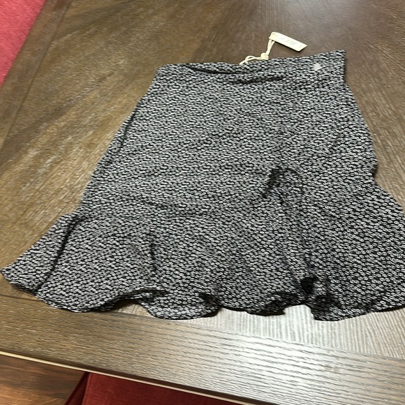 Max Studio Ruffle Mini Skirts, Side‎ Zip, Women’s Medium - Picture 4 of 13